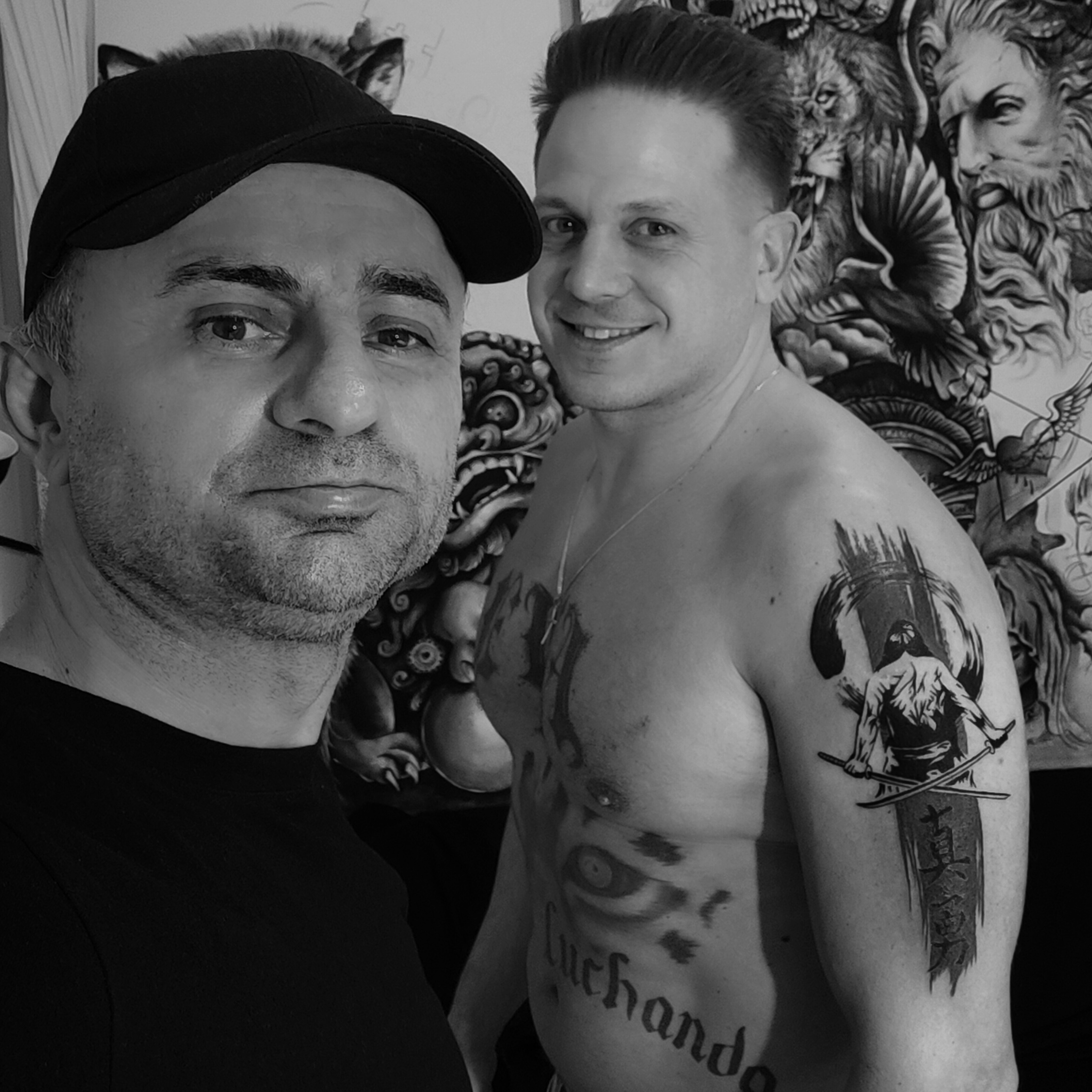 Escoge a un tatuador que