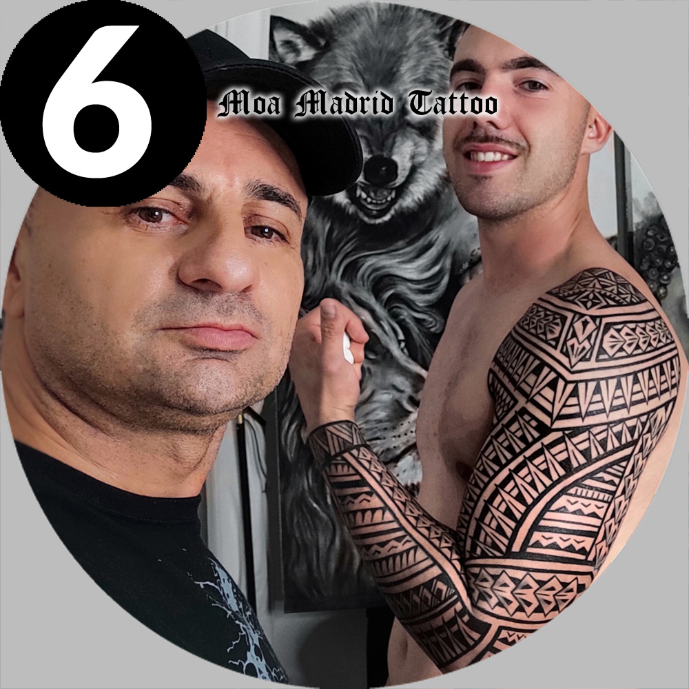 Escoge a un tatuador que  